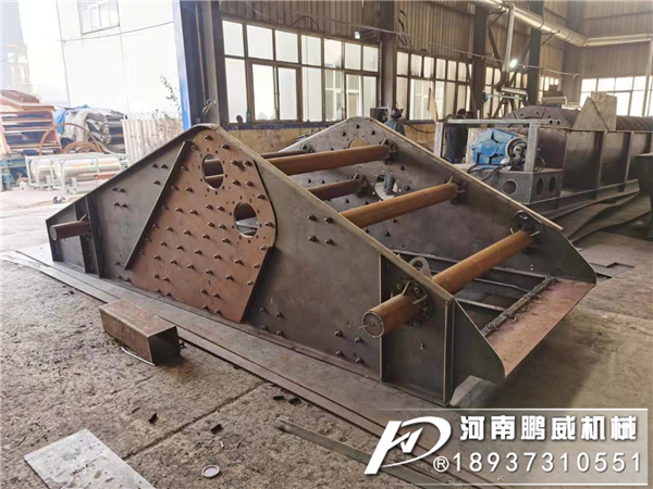 碎石振動脫水篩篩網如何固定在篩框上？